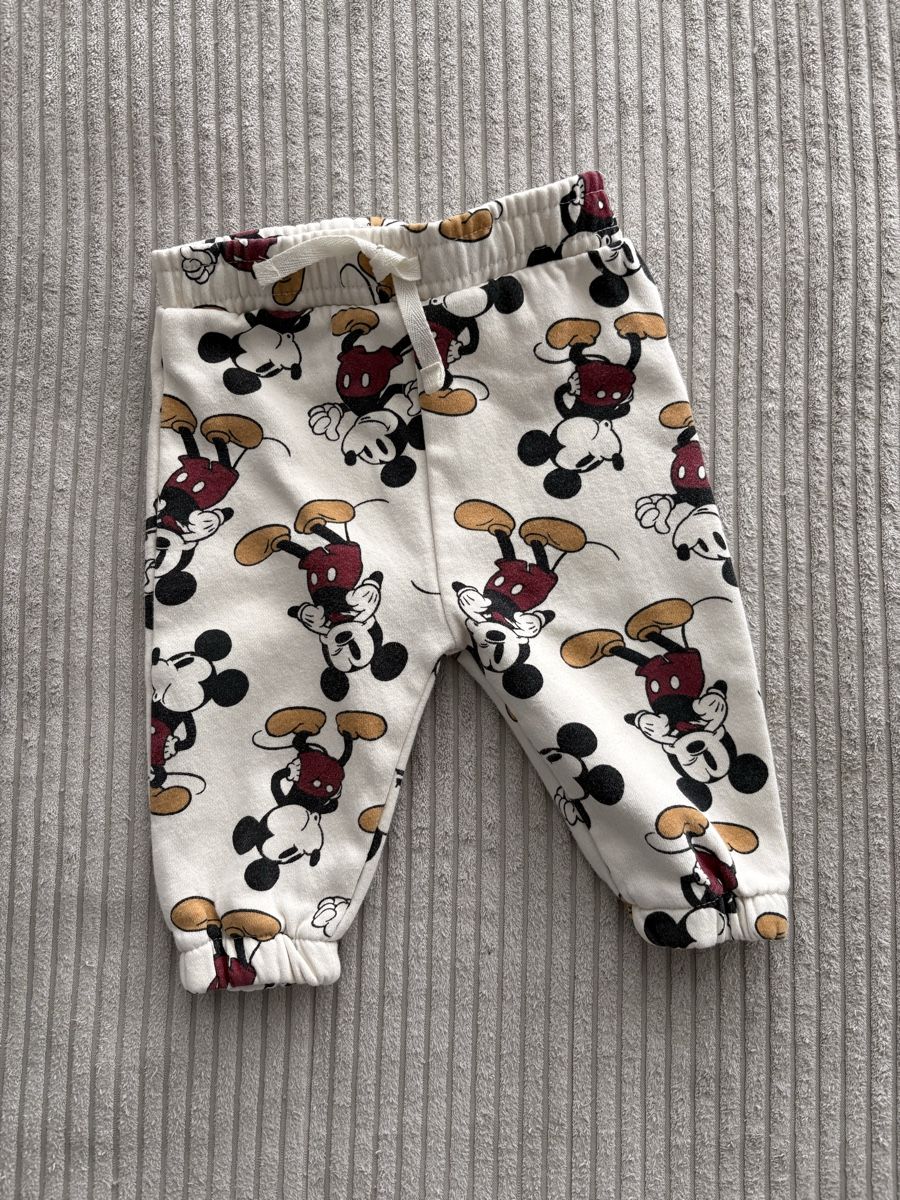 Primark Pantaloni: Hose Mickey Mouse Gr. 74 – Usato da Wittenbach venduto da xlavieestbelle