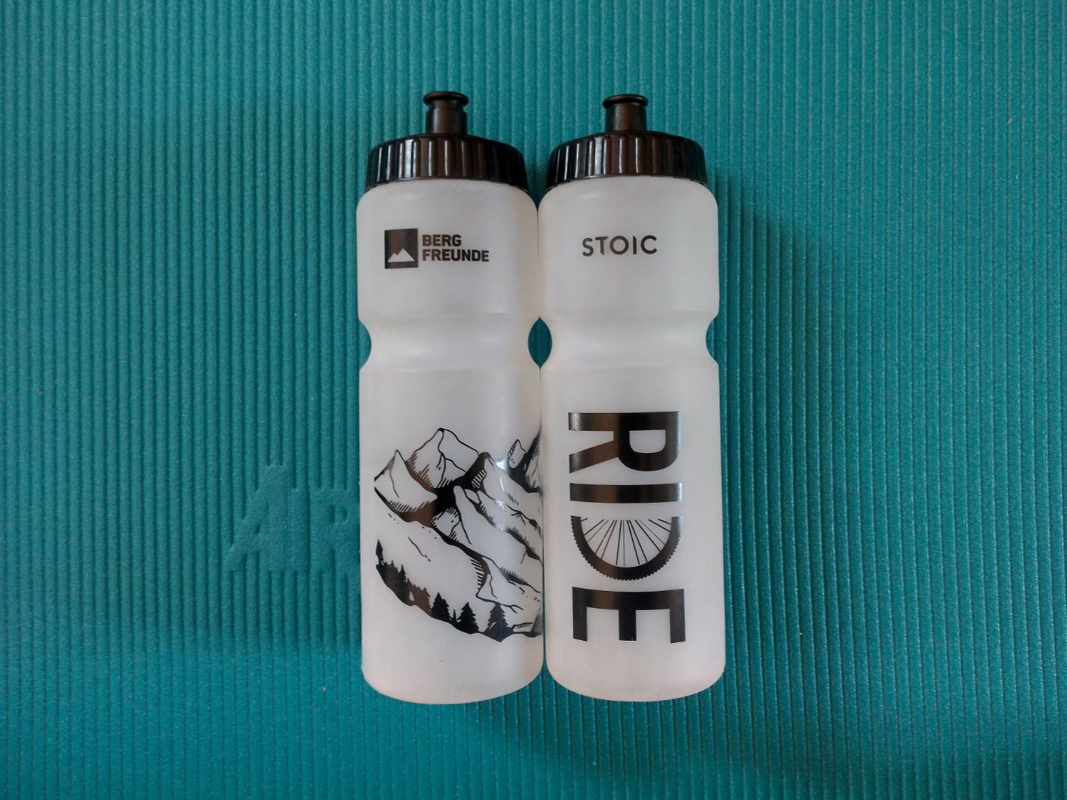 Borracce & Thermos: Zwei Veloflaschen – Usato da Zufikon venduto da opheliaoderso