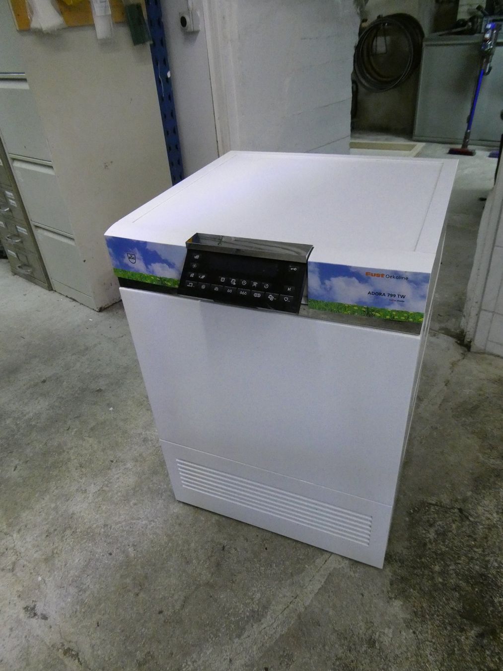 V-Zug Asciugatrici: Sèche-linge ZUG FUST Adora 799 TW – Usato da Etagnières venduto da emmaus.electro