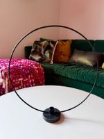 Bougeoir design en métal noir | Black metal candle holder