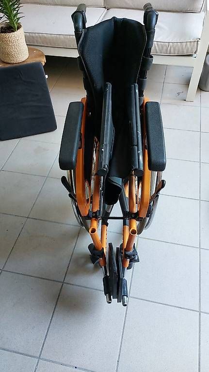 Rollstühle: Ottobock Rollstuhl 45 cm – Gebraucht aus Binningen von mac_zxt7 1