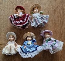 5 zauberhafte Miniatur Porzellanpuppen, Sammlerstücke!