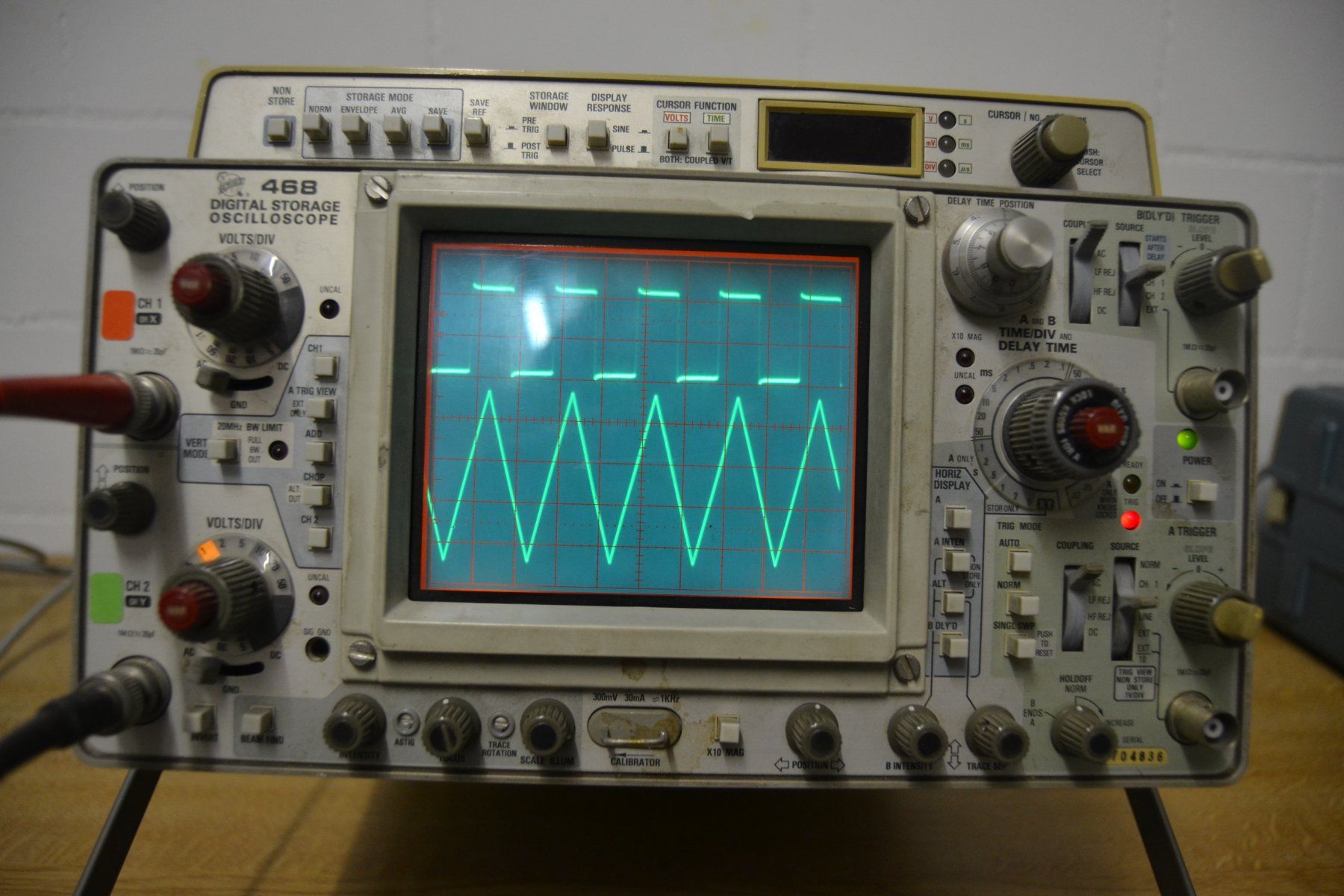 Misurare: Tektronix 468 digital storage / analog scope – Usato da Wil SG venduto da fanofrio