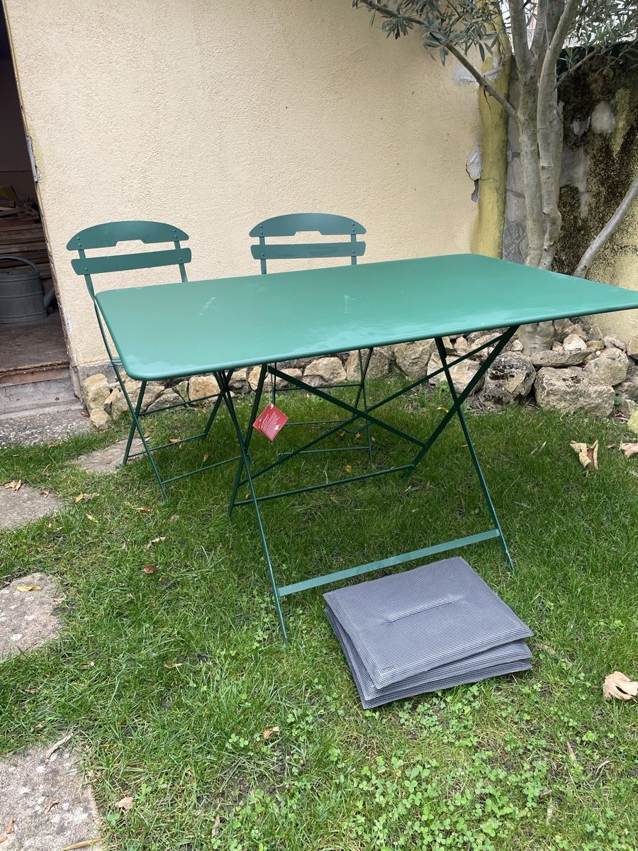 Set di tavolo e panche: Fermob table et chaises – Usato da St- Blaise venduto da Gian73 1