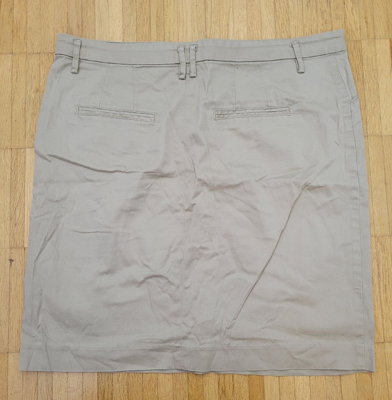 Gonne: 62. Jupe beige Yessica taille 44 – Usato da Villars-sur-Glâne venduto da m66_dch5 2