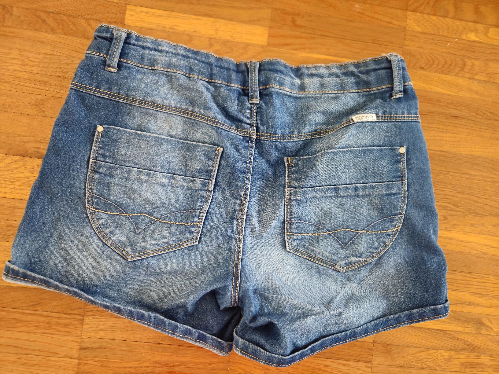 Pantaloni: Jeansshorts für Mädchen Gr. 158 – Usato da Zürich venduto da Modnok 1