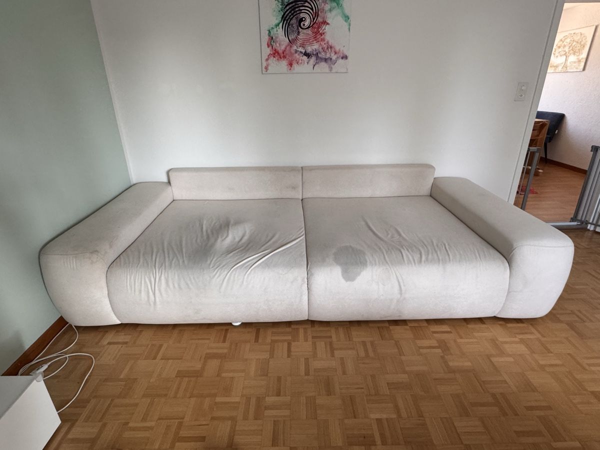 Divani: Gratis Sofa / Couch – ideal für Bastler oder Übergang – Usato da Diessenhofen venduto da Kimi.Eliane1992