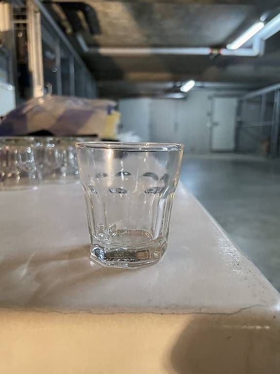 Bicchieri: Verres à shot, lot de 10 – Usato da Lausanne venduto da Sxbibi 1