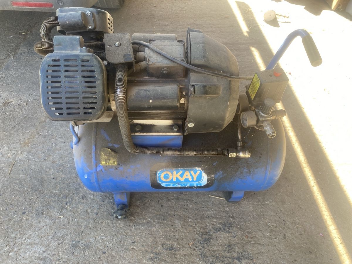 Compressori: Kompressor 50L defekt – Difettoso da Gipf-Oberfrick venduto da Fricktaler1803 2