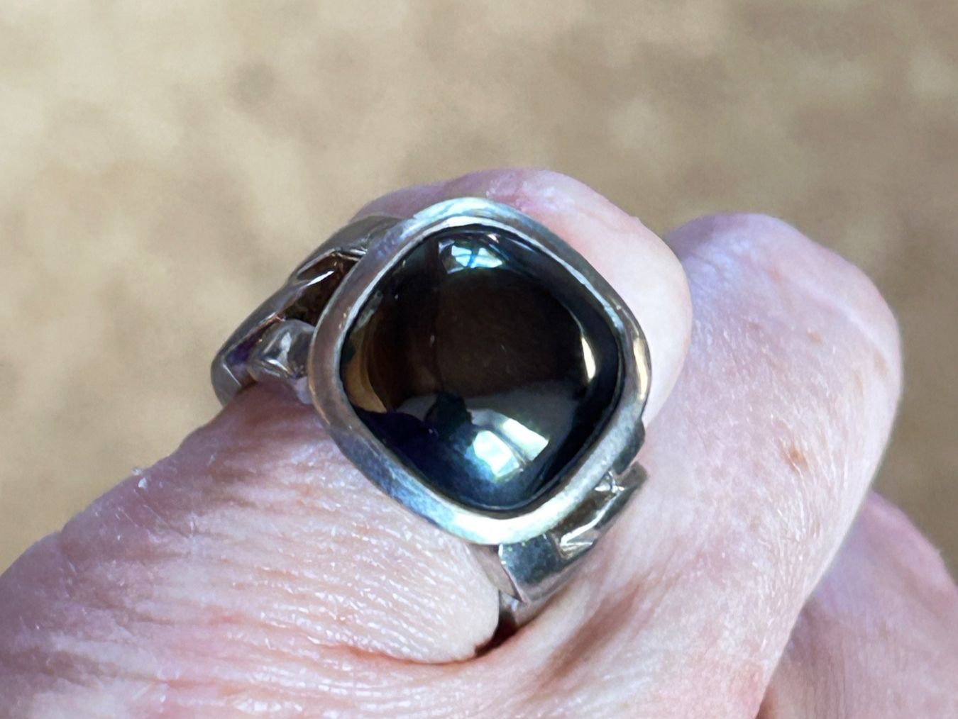 Anelli: Silberring mit schwarzem Stein (Grösse 53) – Usato da Basel venduto da bellespirit 1