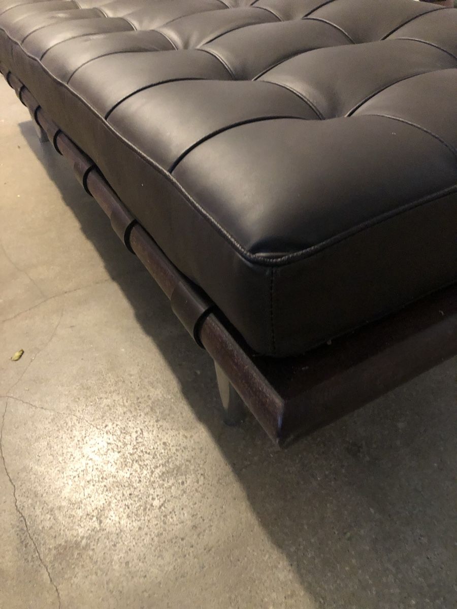 Bancs: Banquette cuir  – Neuf avec emballage d'origine à Donneloye par chantal0603 4