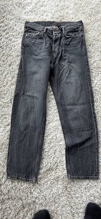 Graue Jeans, Marke Weekday, Modell Barrel, Grösse 27/30