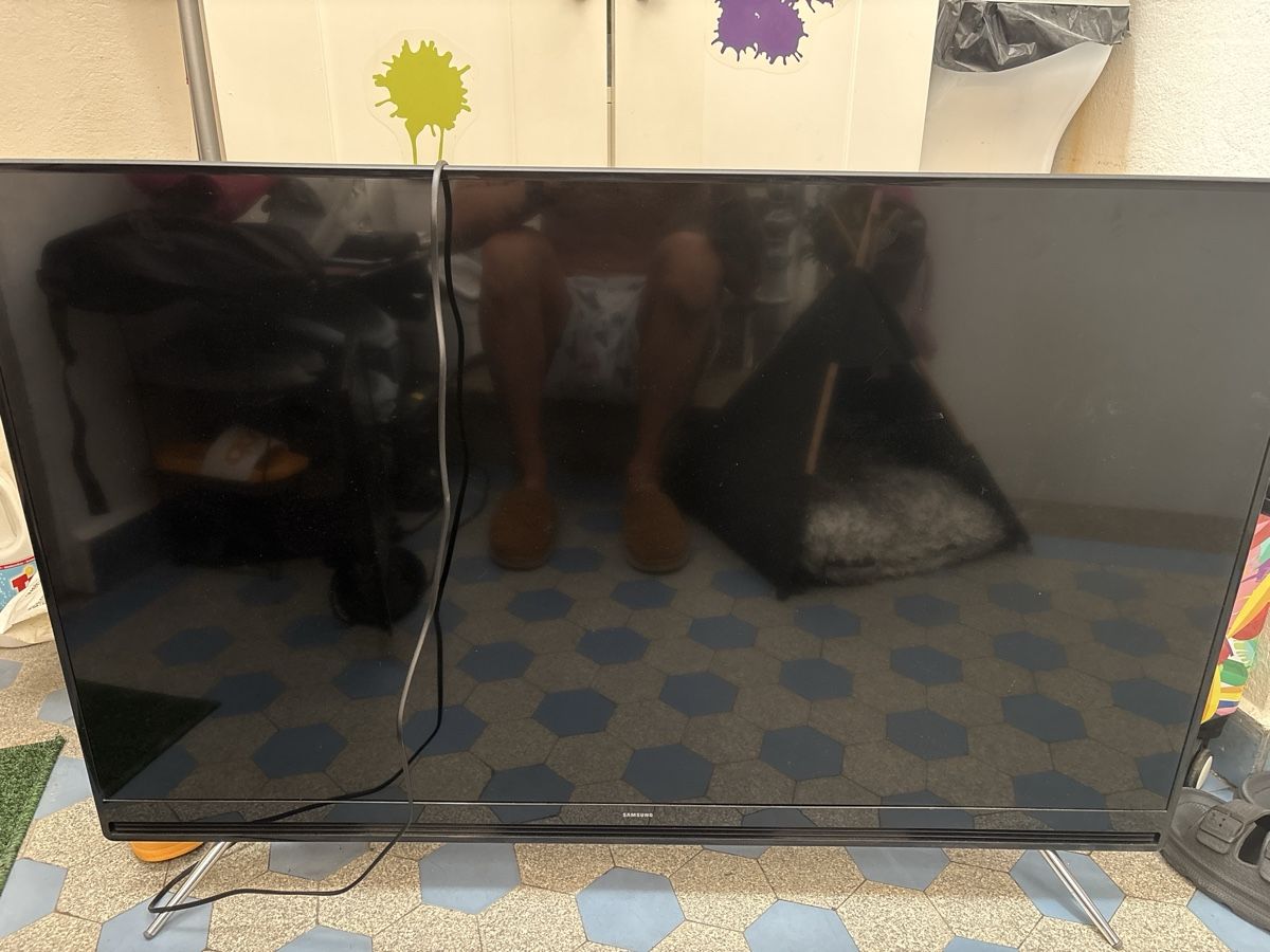 Fernseher: Téléviseur Samsung – Gebraucht aus Villeneuve VD von Edi_h