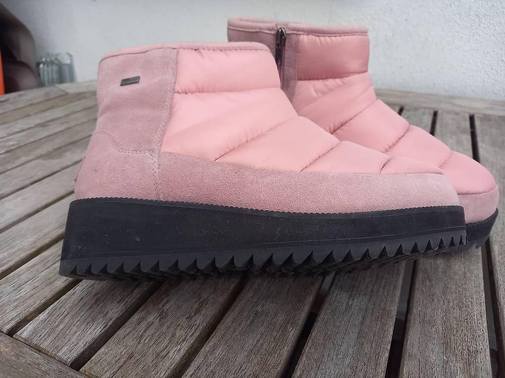 Ugg Scarpe da donna: UGG Winterstiefel halbhoch – Usato da Au SG venduto da Dhana03 3