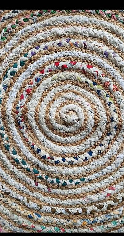Teppiche: Tapis rond neuf artisanal – Neu (gemäss Beschreibung) aus Versoix von Leana8 2