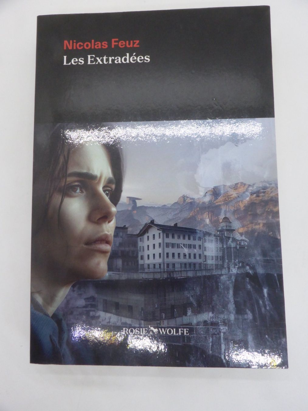 Libri: Nicolas Feuz - Les Extradées - 2024 – Usato da Porrentruy venduto da Kim017