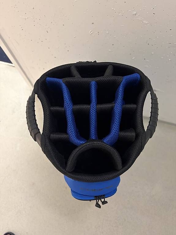 Borse: Cobra Golf Cart Bag – Usato da Horgen venduto da mac_7rjh 3