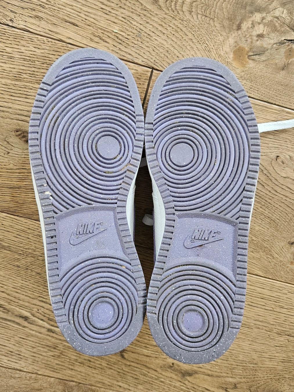Nike Scarpe per ragazze: Nike Schuhe weiss/lila Gr. 38 – Usato da Thun venduto da samaflado 2