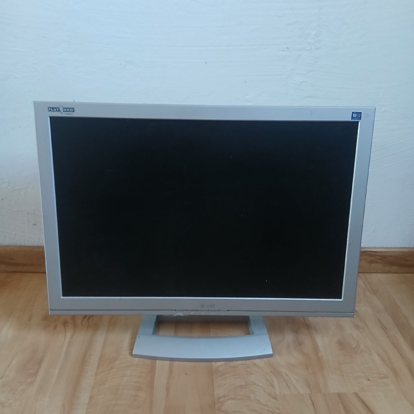 Monitor: Grosser PC Bildschirm / Monitor – Usato da Rapperswil SG venduto da Danii008
