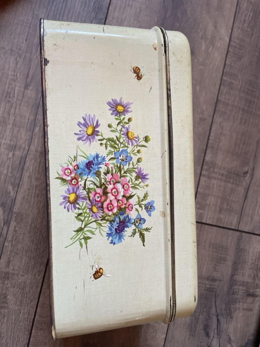 Barattoli: Vintage Blechdose mit Blumenmotiv – Usato da Ennetbühl venduto da Anna.K. 1