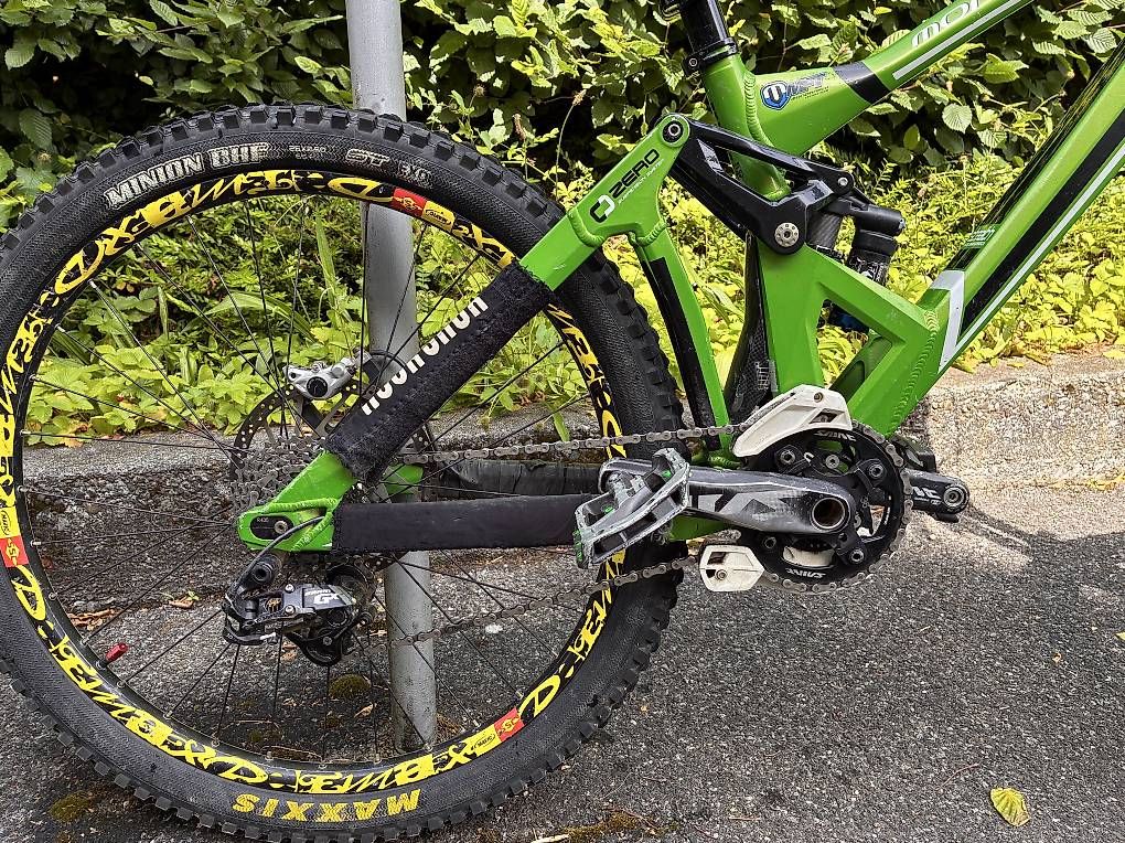 Biciclette: Downhill Mondraker Summum – Usato da Luzern venduto da curly-angi 1