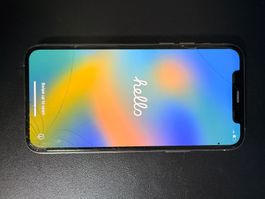 Apple iPhone 11 Pro Silber – Defekt, Display beachädigt