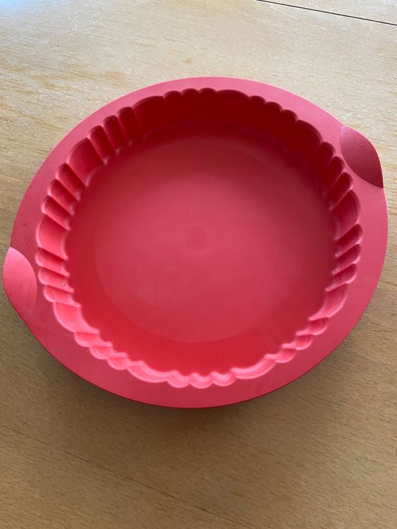 Moule à Gâteau Rond Tupperware UltraPro 5L - Passe Au Four (250°C), Congélateur, Micro-ondes, Avec Couvercle