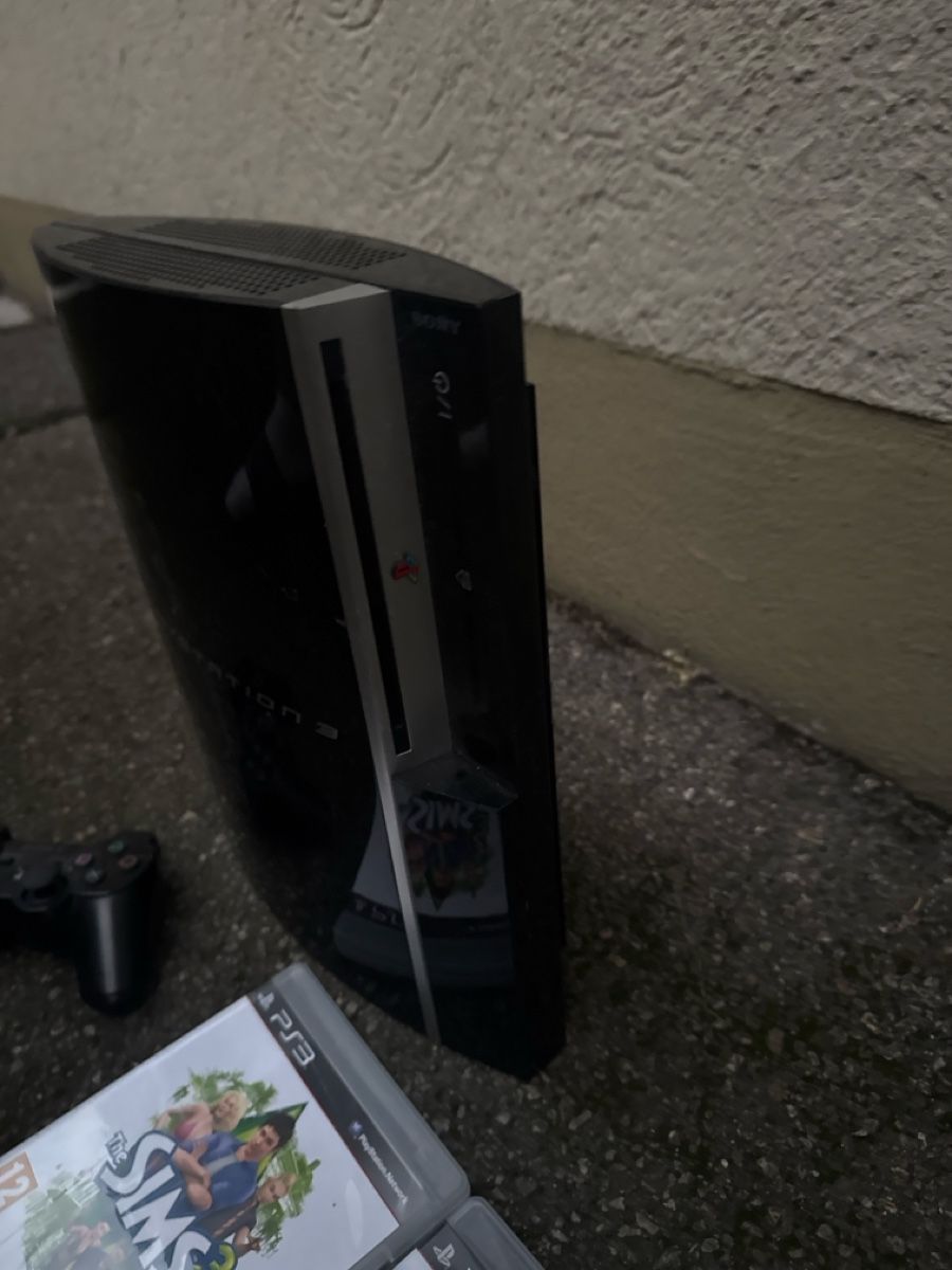 Sony Konsolen: Playstation 3 mit 2 Spielen und Controller gebraucht – Gebraucht aus Olten von HoYa01 2
