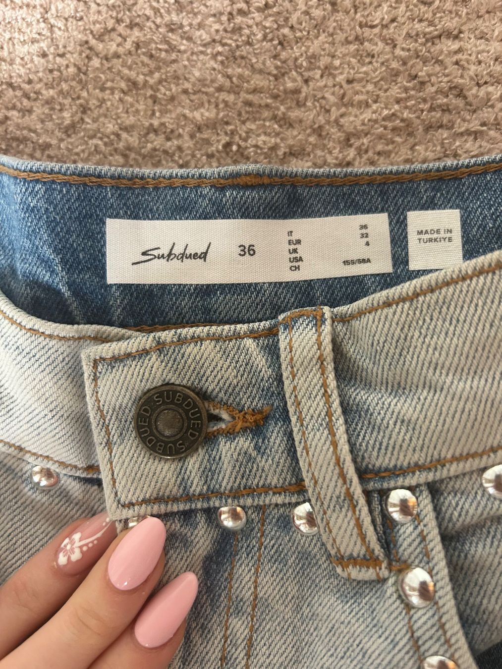 Jeans: Subdued Shorts – Usato da Frauenfeld venduto da hannamaria29 2