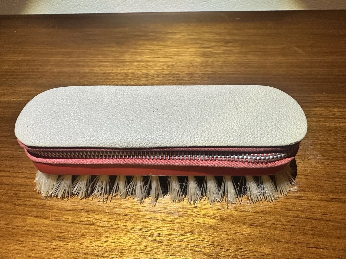 Autres pour bricolage & couture: Trousse de manucure vintage avec brosse rouge – Neuf (Voir description) à St-Maurice par Gigione01 1
