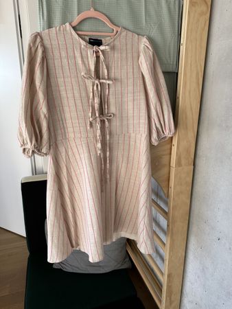 Asos Kleid mit leinen Grösse S