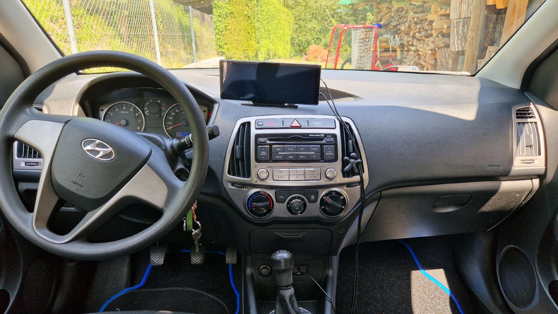 Hyundai Automobili: Hyundai i 20 – Usato da Adligenswil venduto da Petrak 3