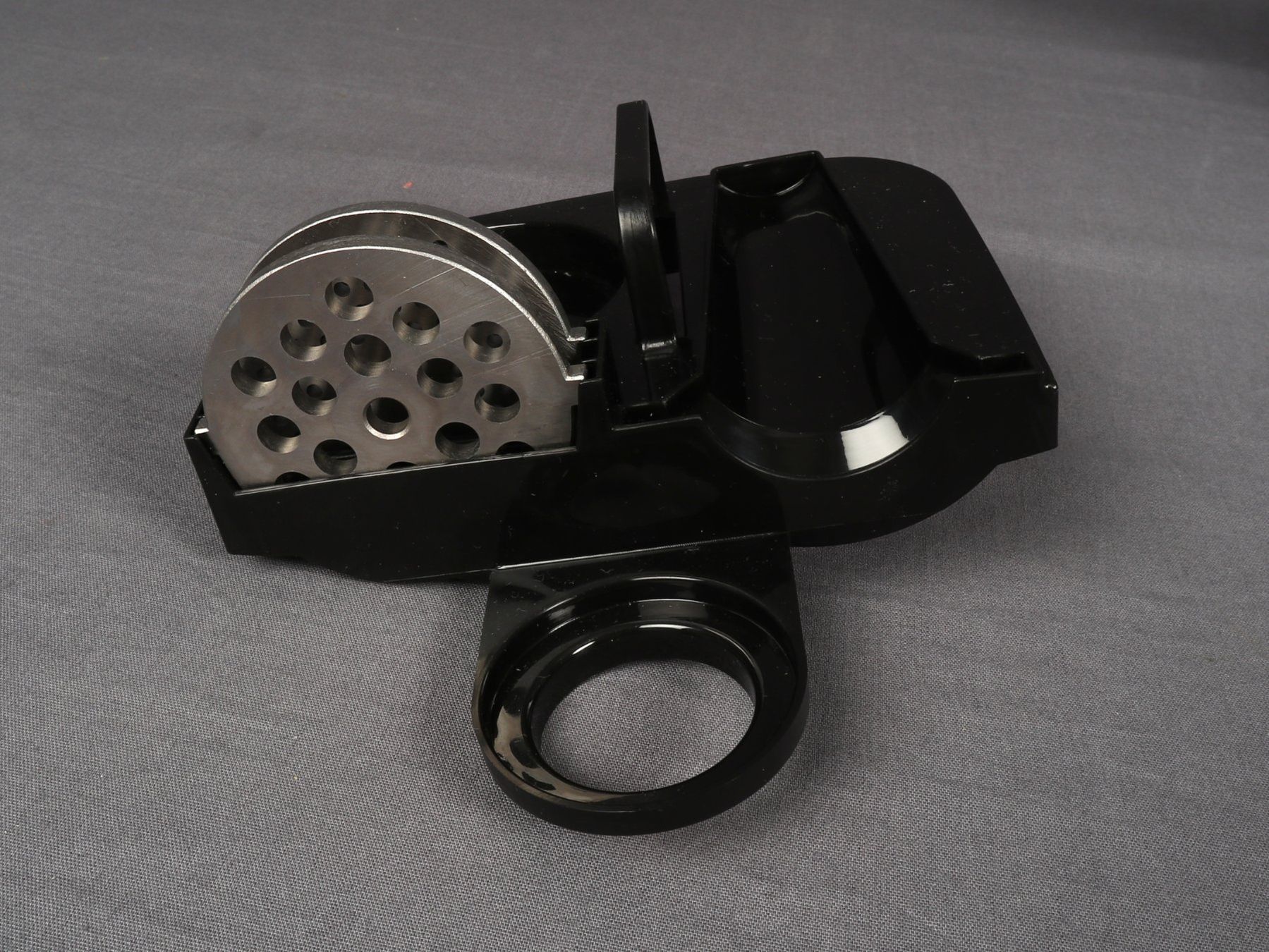 Appareils de cuisine: CASO DESIGN Fleischwolf FW2000 – D'occasion à Steinen par Restwert_Steinen 2