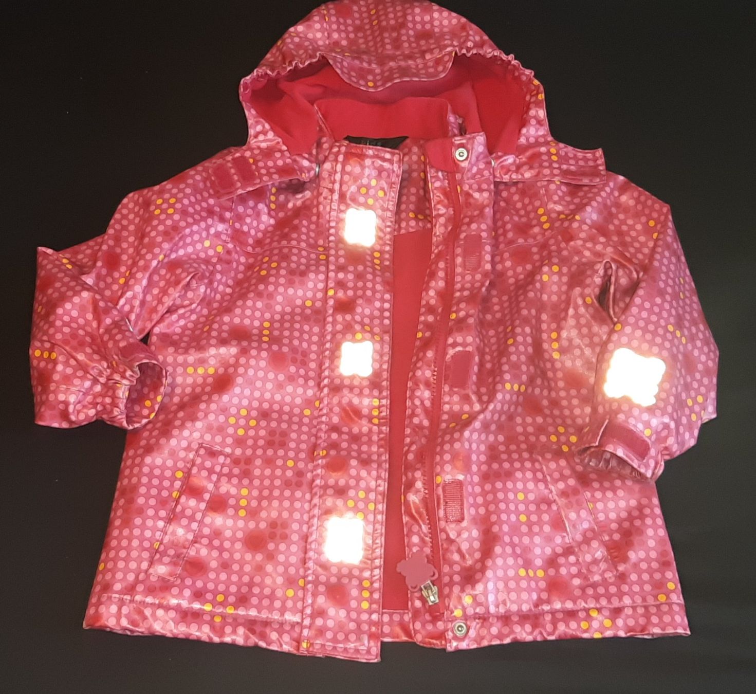 Tchibo Jacken & Mäntel: Regenjacke Gr.98/104 – Gebraucht aus Wiler b. Utzenstorf von ryan81 3