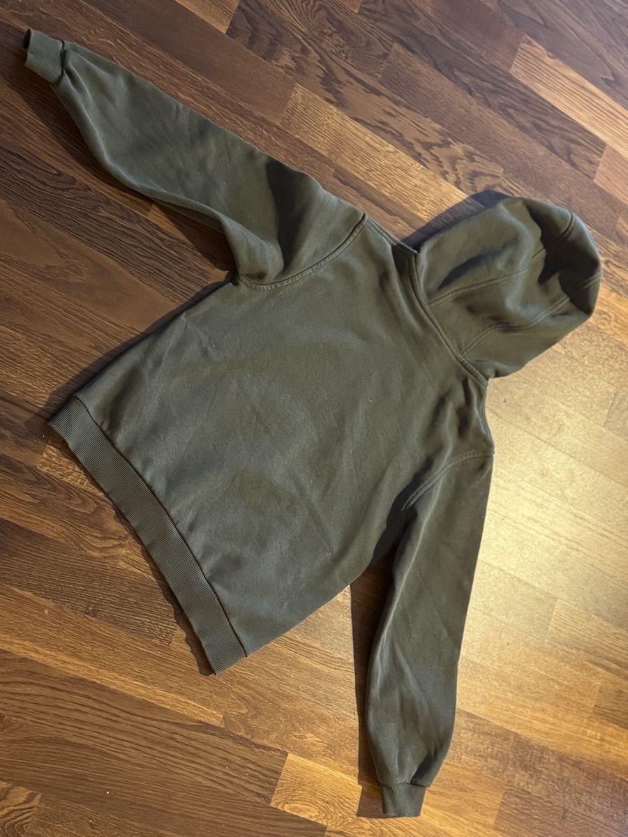 Nike Pulls et sweat-shirts: Nike Kaputzenpullover für Kinder – D'occasion à Fehraltorf par Polo80 2