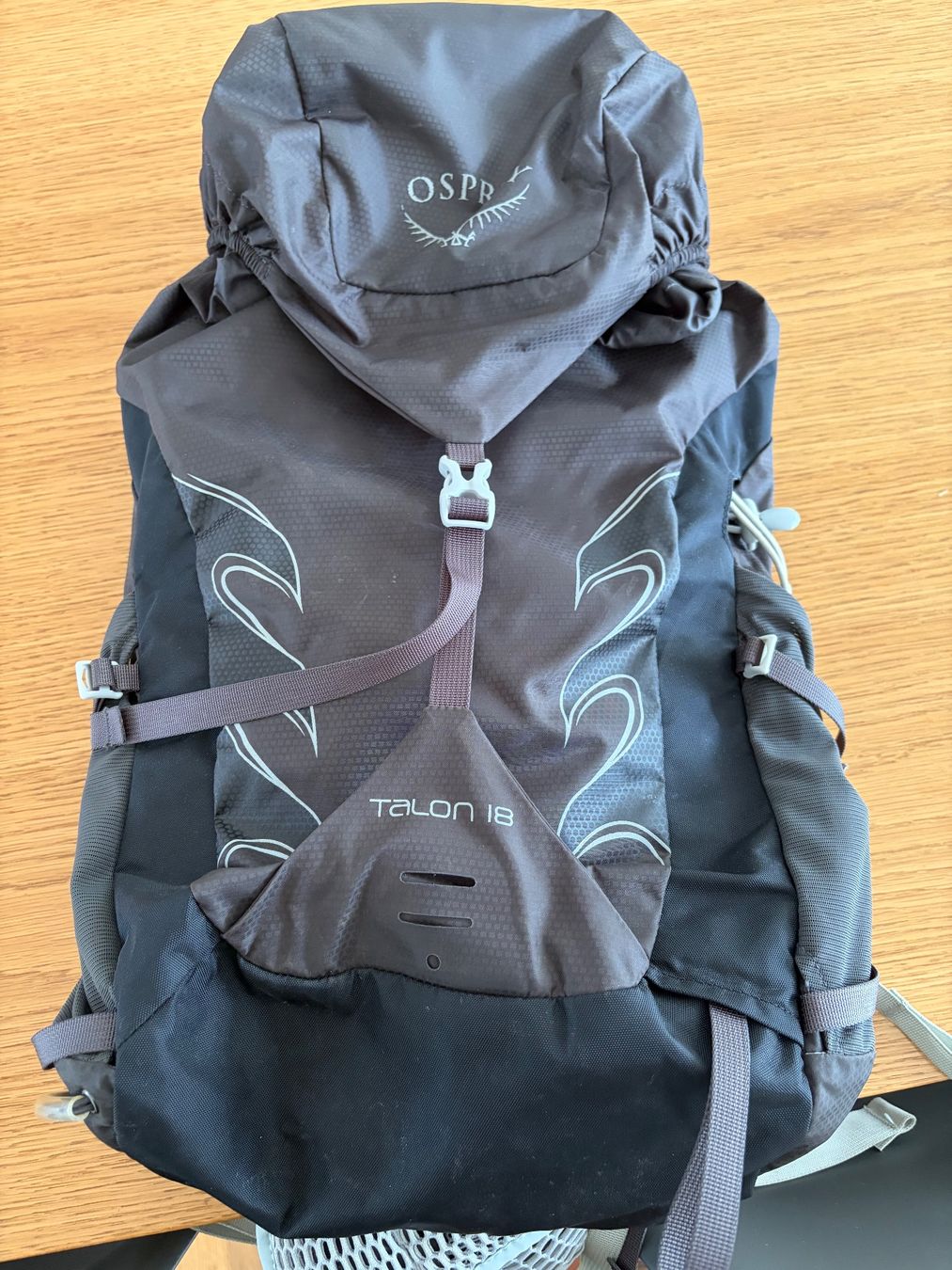 Osprey Sacs à dos: Osprey Talon 18 Wanderrucksack – D'occasion à Engelberg par Pits68