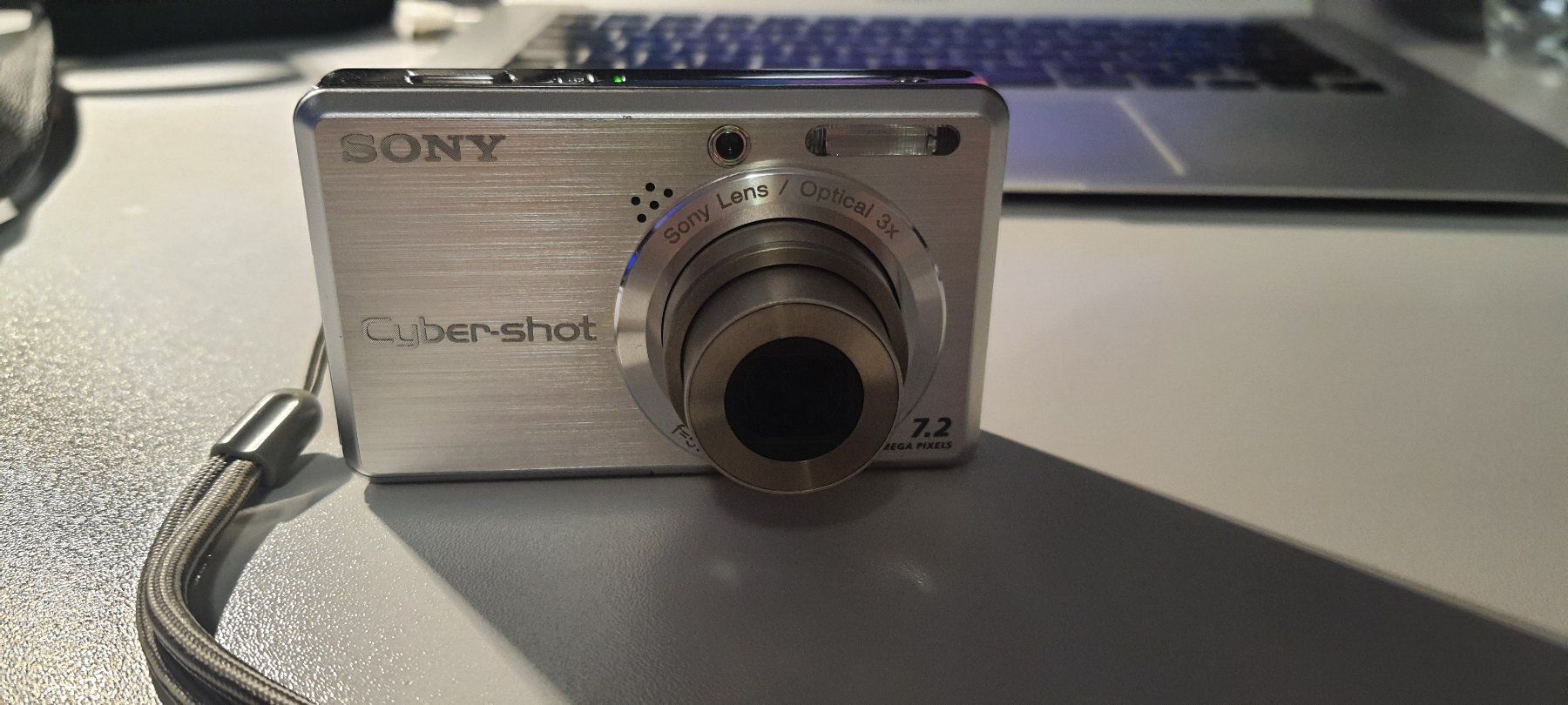 Sony Kamera: Sony Cyber-shot Digitalkamera – Gebraucht aus zürich von FE66