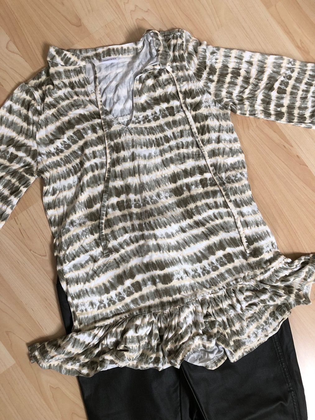Lotti di vestiti: Lascana Hosen mit Bluse Gr 34/36 – Nuovo (secondo la descrizione) da Zell ZH venduto da Guffos 1