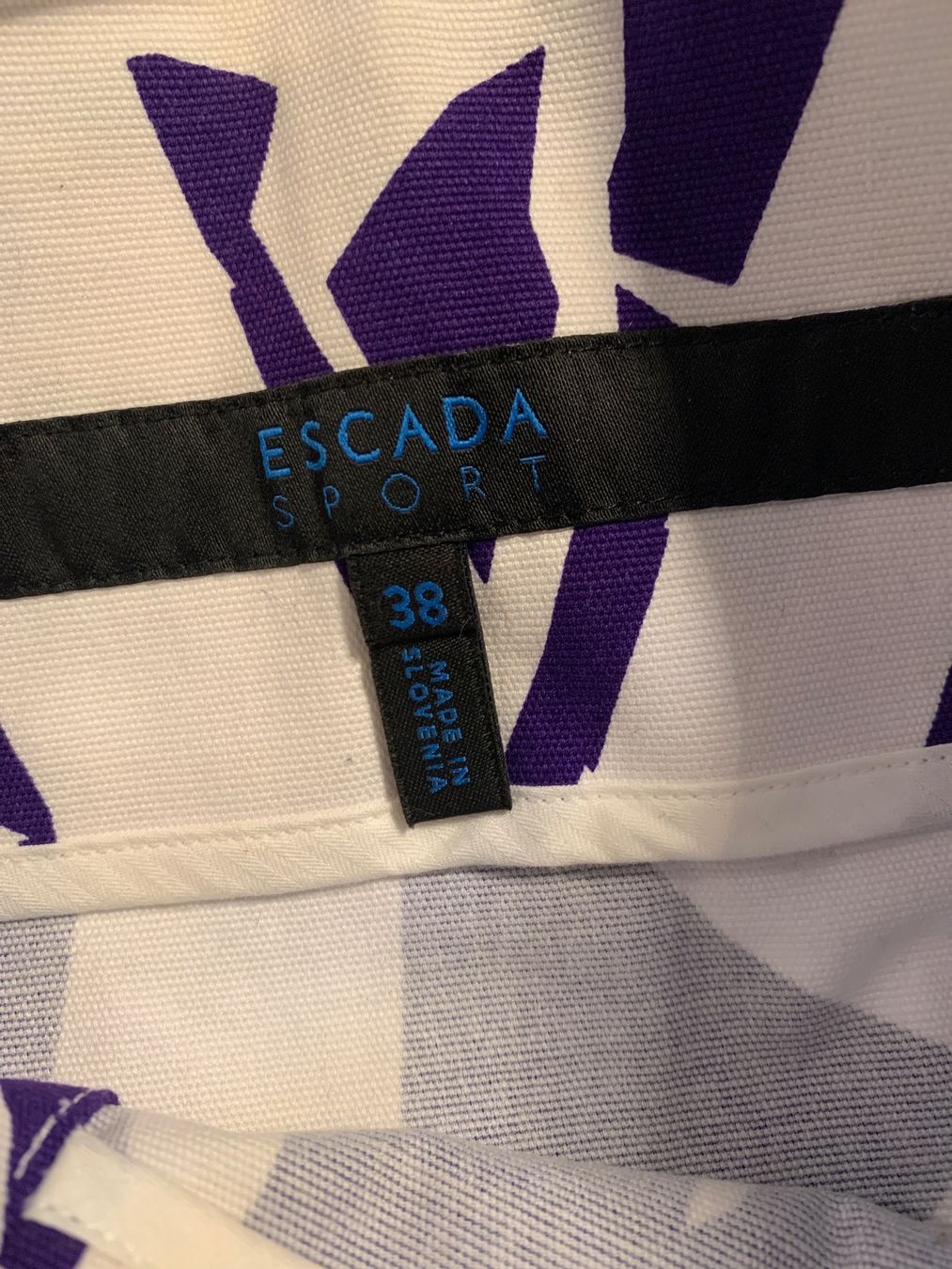 Escada Gonne: Escada Rock/skirt  G.38 – Usato da FORCH venduto da PRINCESSHK 2