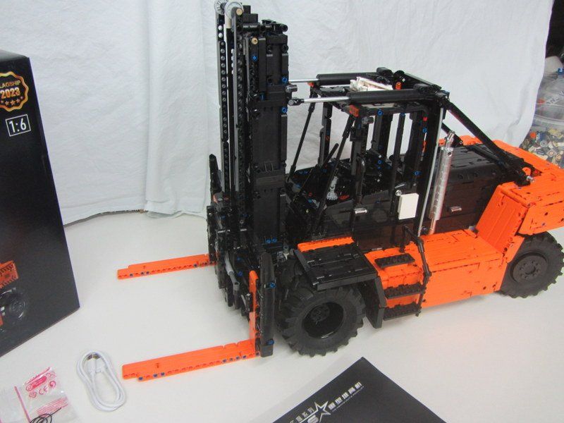 Mould King Baukästen: Mould King 17044  " Heavy Duty Forklift " – Neu (gemäss Beschreibung) aus Kreuzlingen von Han-Solo-68 7