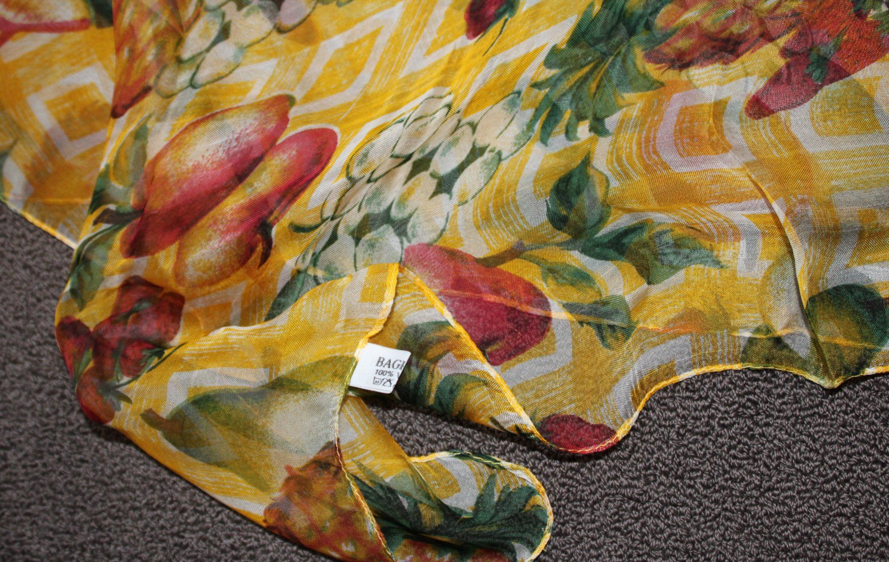Foulard & Sciarpe: Foulard – Usato da Schaan venduto da antikes_und_kurioses 3