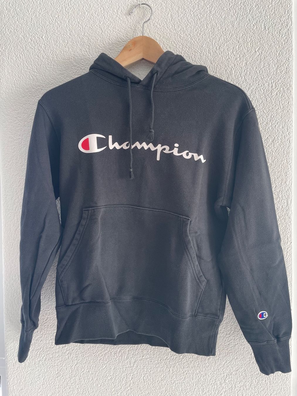 Champion Pullover & Sweatshirts: Champion Pullover schwarz S – Gebraucht aus St.Urban von leo_7gfq