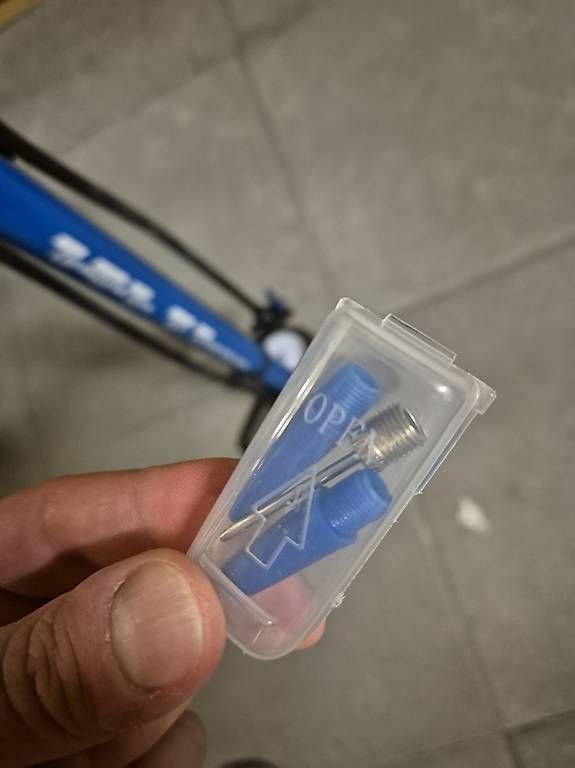 Pumpen: Fahrradpumpe – Gebraucht aus Basel von jul_hr8h 1