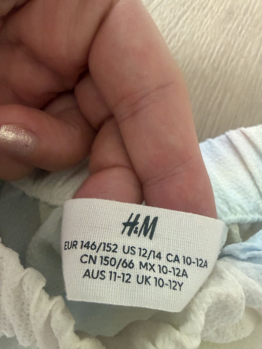 H&M Vestiti & Gonne: H&M Rock 146/152 cm  – Nuovo (secondo la descrizione) da Wallisellen venduto da Nataschab0 1