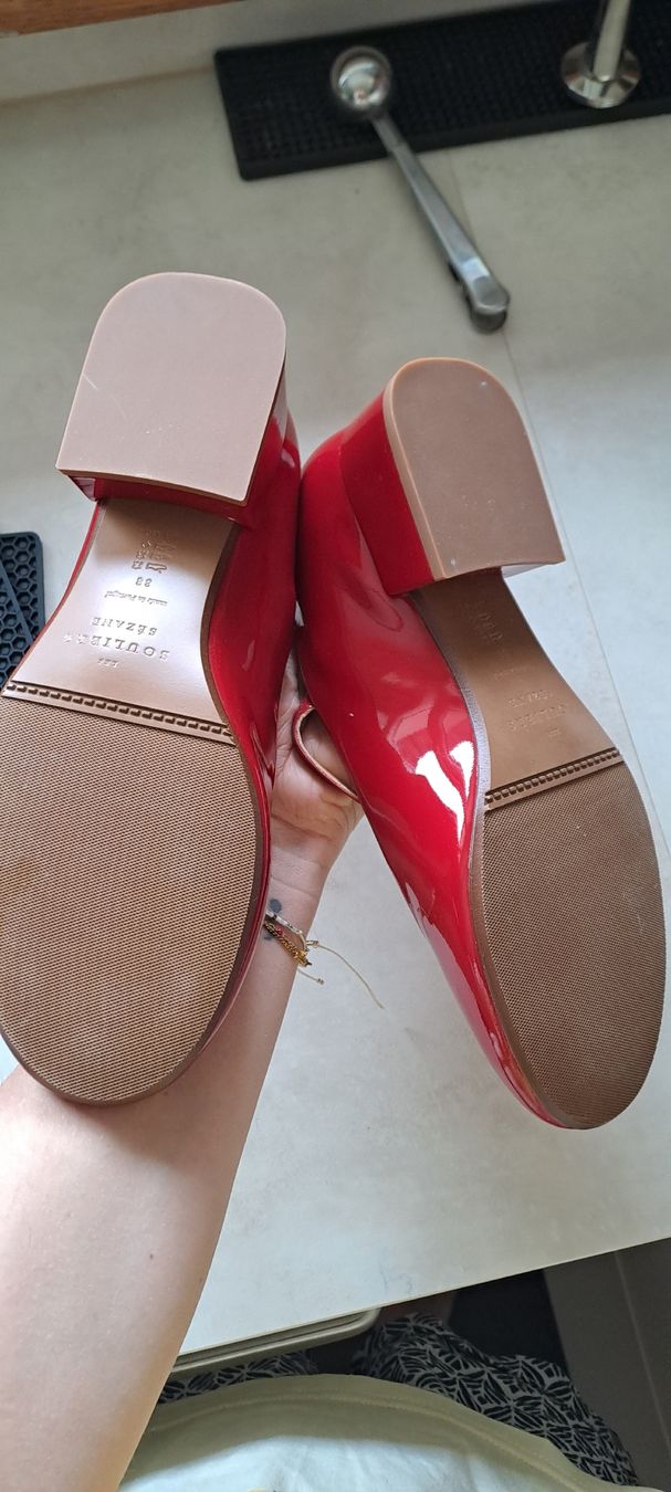 Sezane Damenschuhe: Sézane rote Lackschuhe Gr. 38 neuwertig – Neu (gemäss Beschreibung) aus Düdingen von Anthelia 2