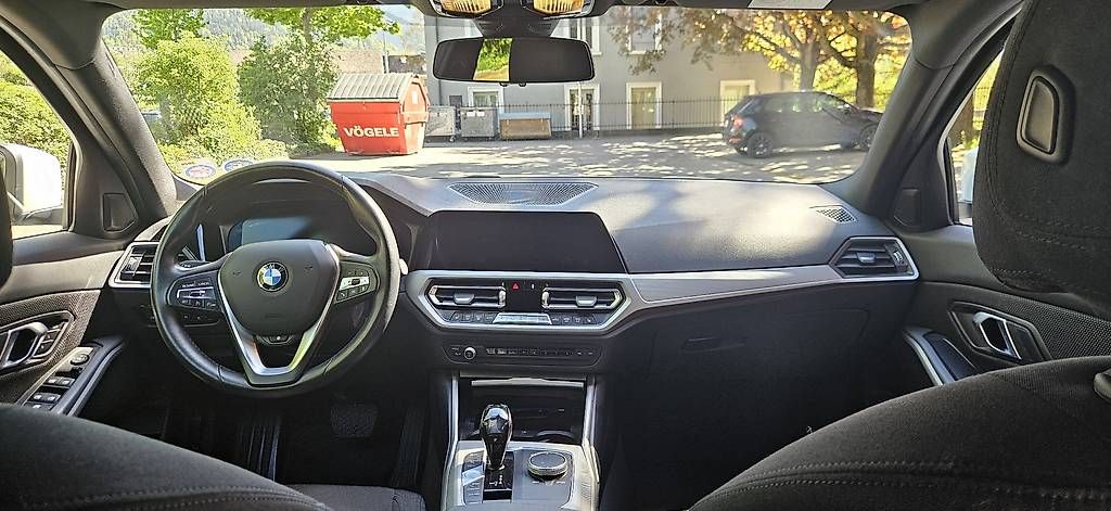 Automobili: BMW 320i xDrive, ab MFK – Usato da Chur venduto da ale_y9k9 3