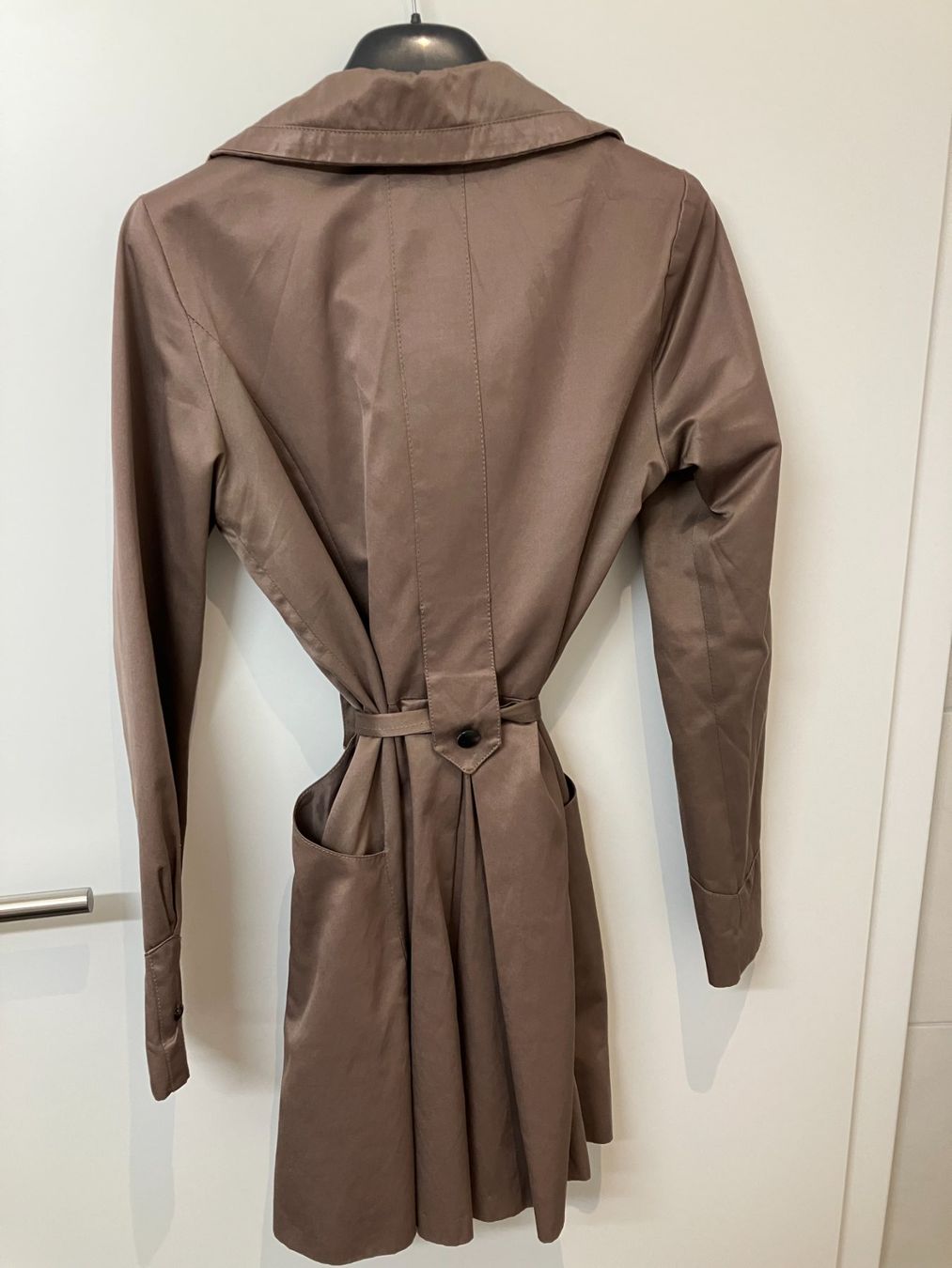 Vero Moda Manteaux: Trenchcoat, Grösse 34 Vero Moda – D'occasion à Spiez par JaS 1