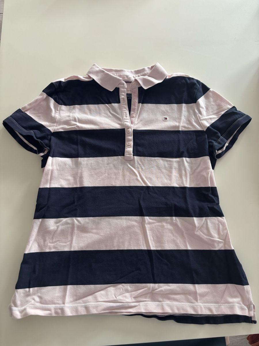 Tommy Hilfiger Polos: Tommy Hilfiger PoloShirt – D'occasion à Höri par Celine.11