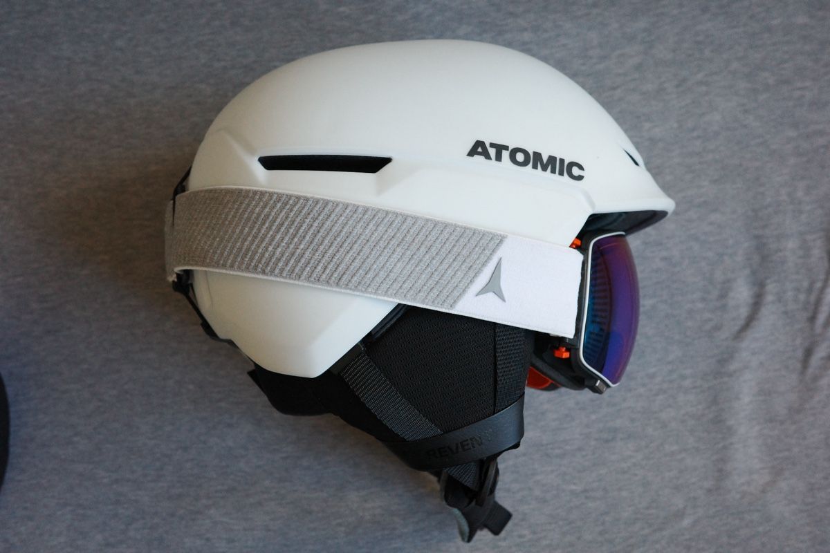 Atomic Occhiali & Lenti: Atomic Skibrille mit Wechselglas + Helm Grösse L – Usato da Zürich venduto da fmorlock 5