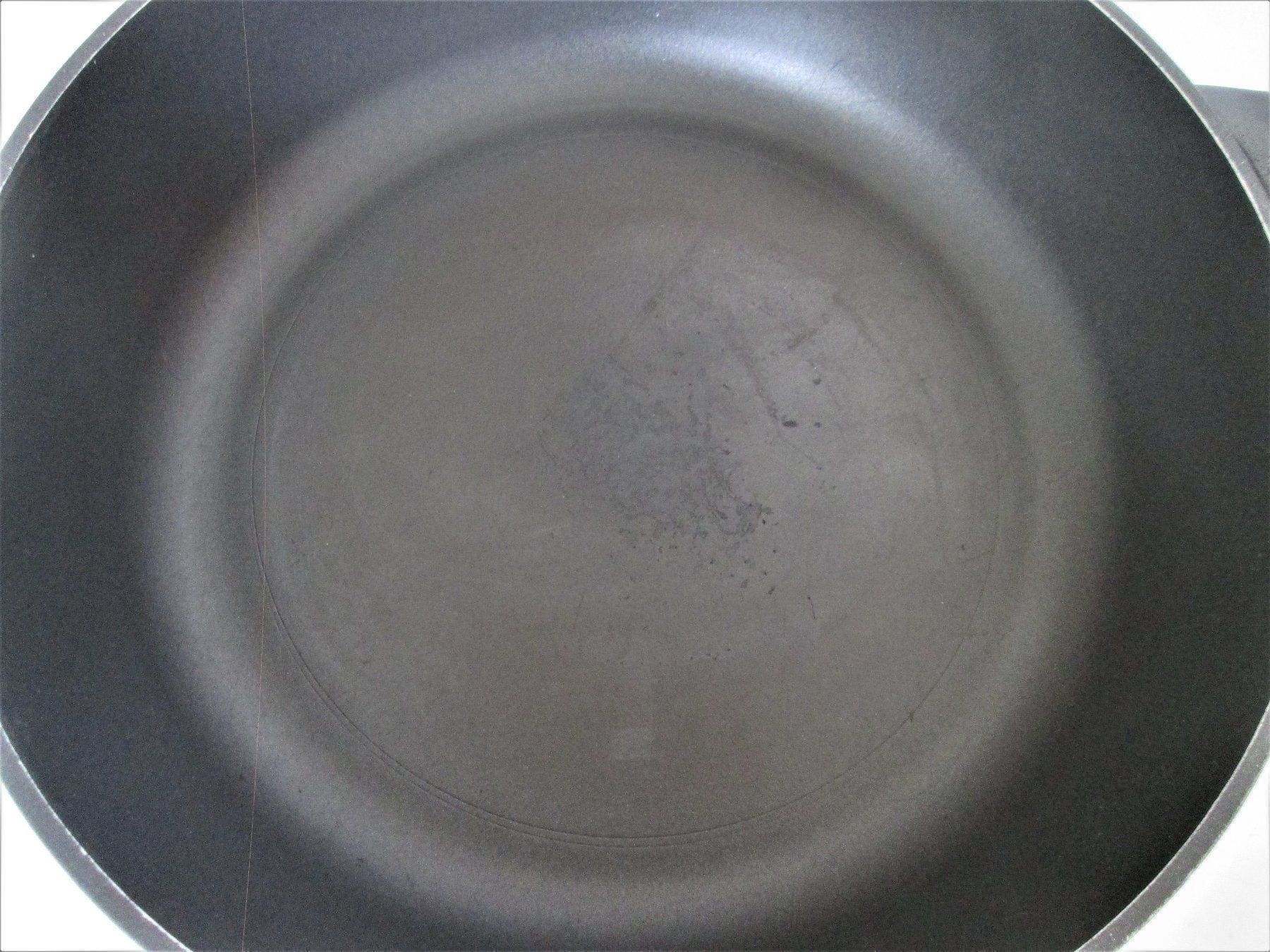 Padelle: Pfanne "Cucina e Tavola" Induktionstitan – Usato da Sementina venduto da babucia 2